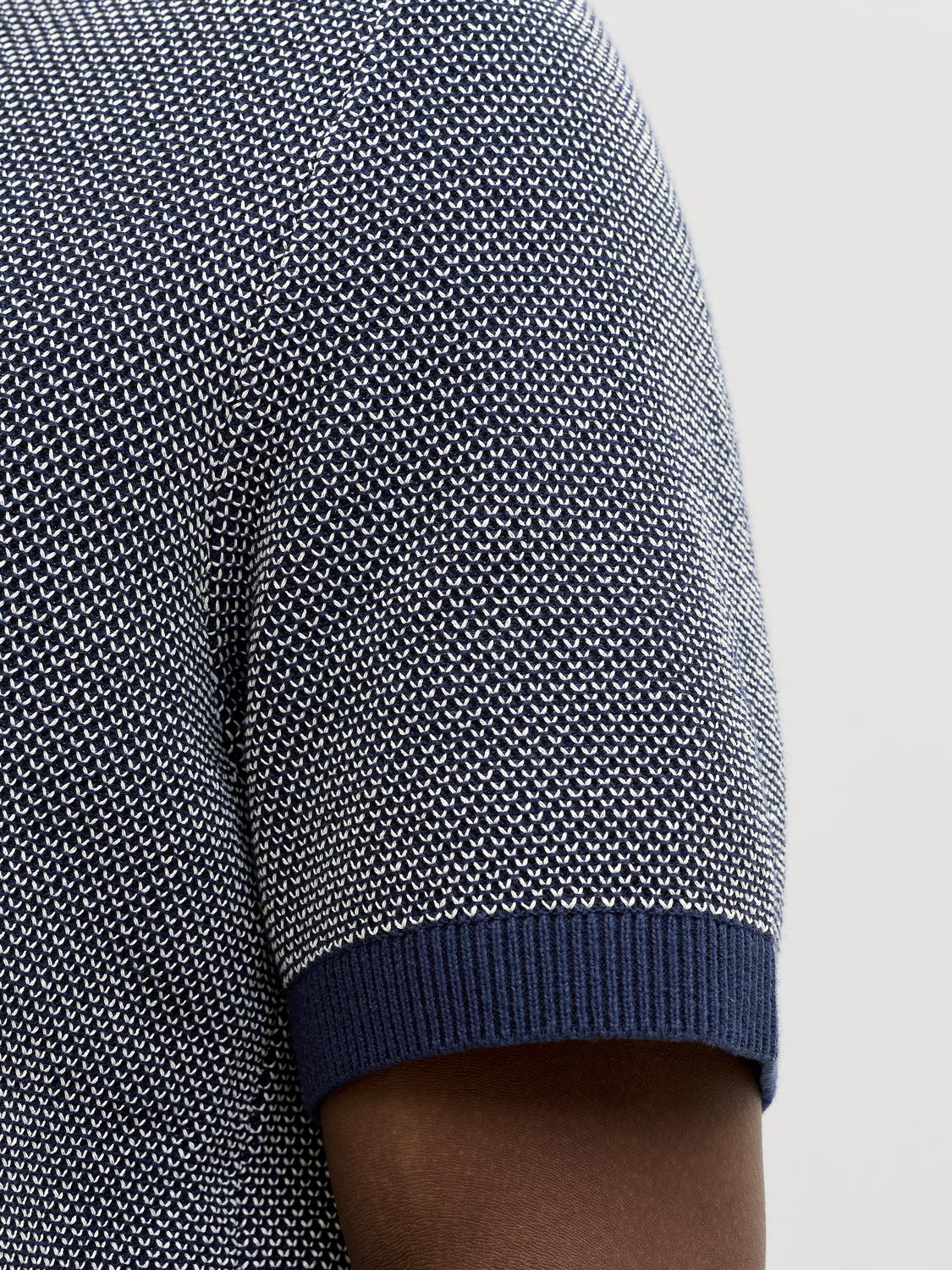 model_shot-detail