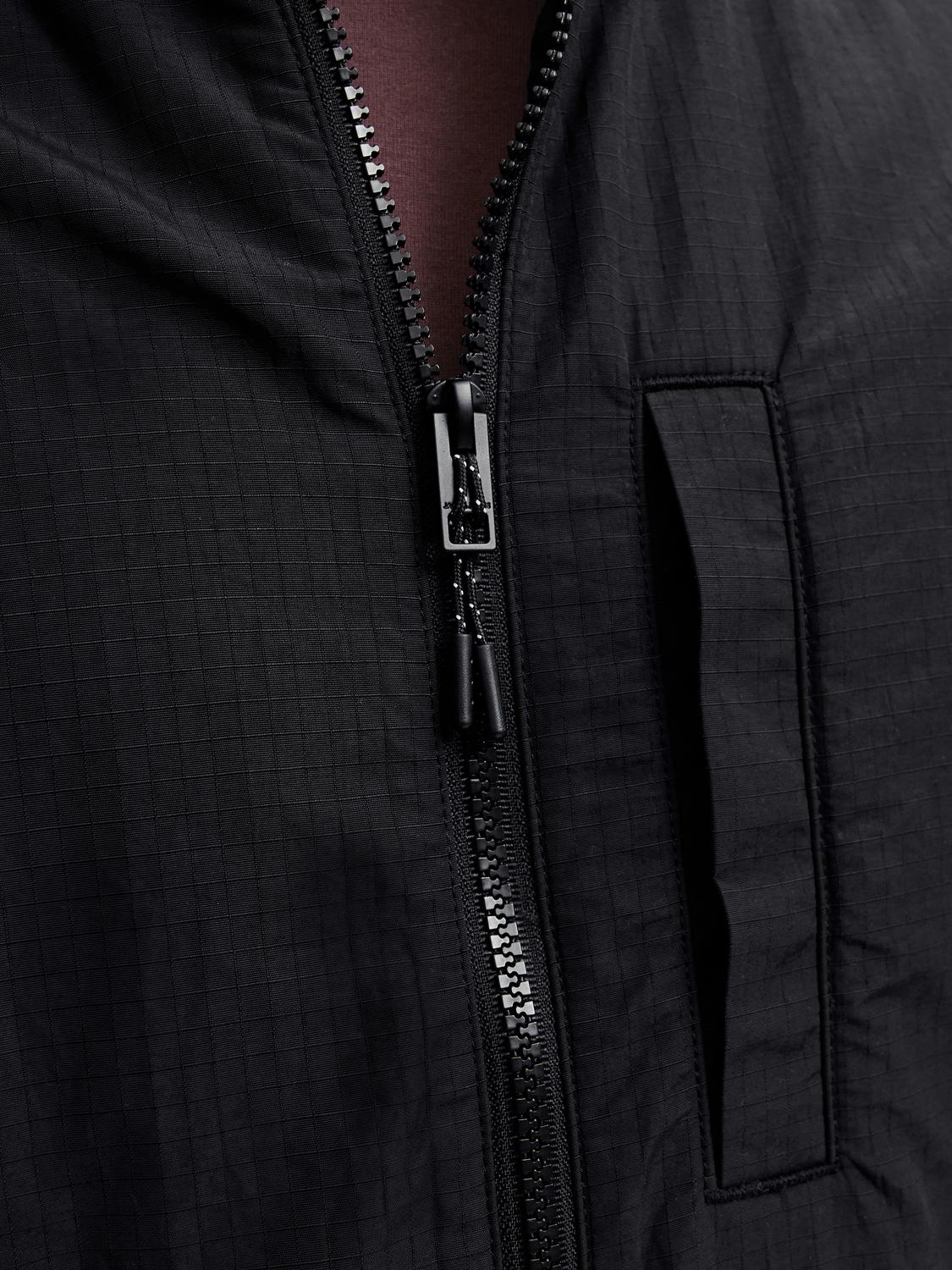 model_shot-detail