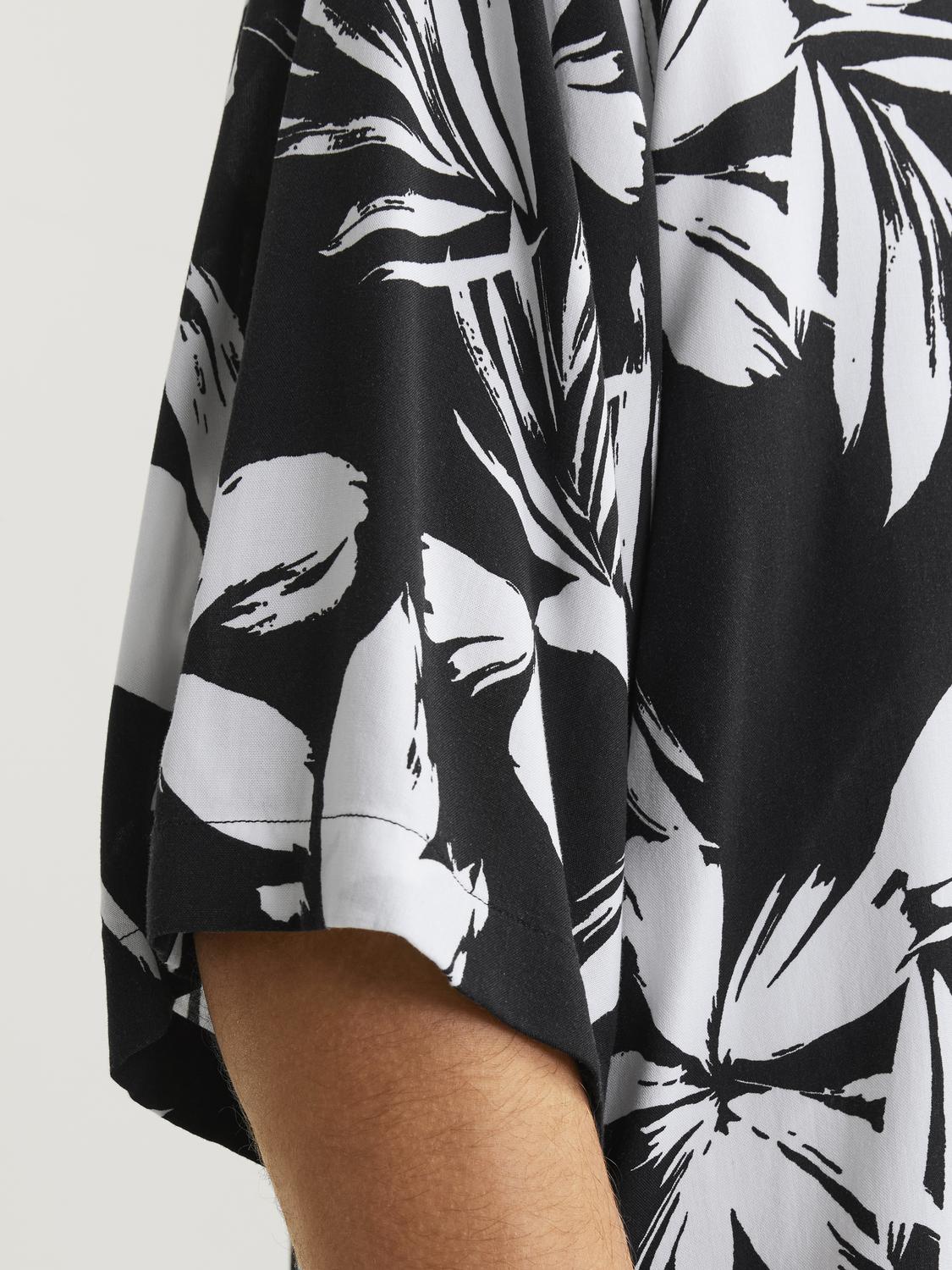 model_shot-detail