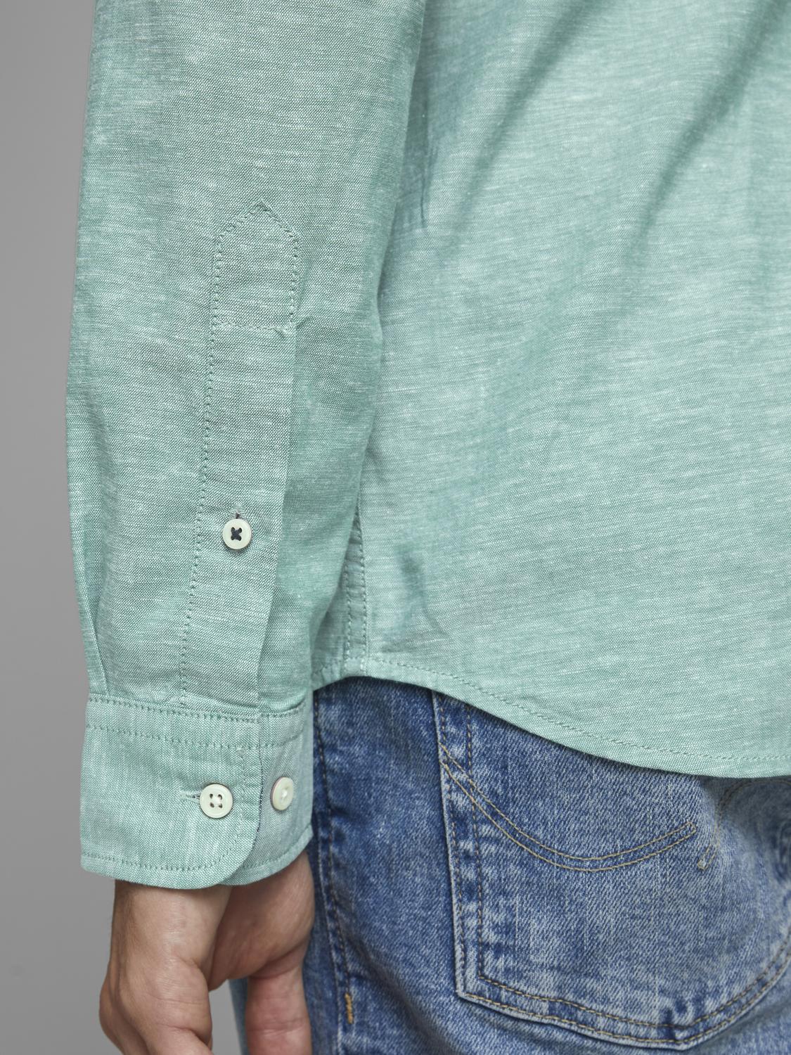 model_shot-detail