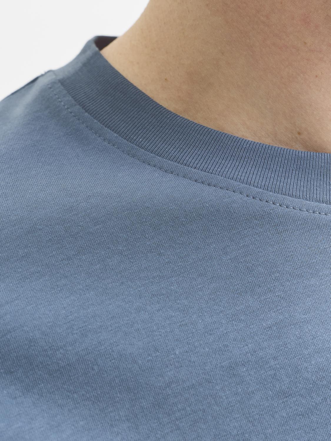model_shot-detail