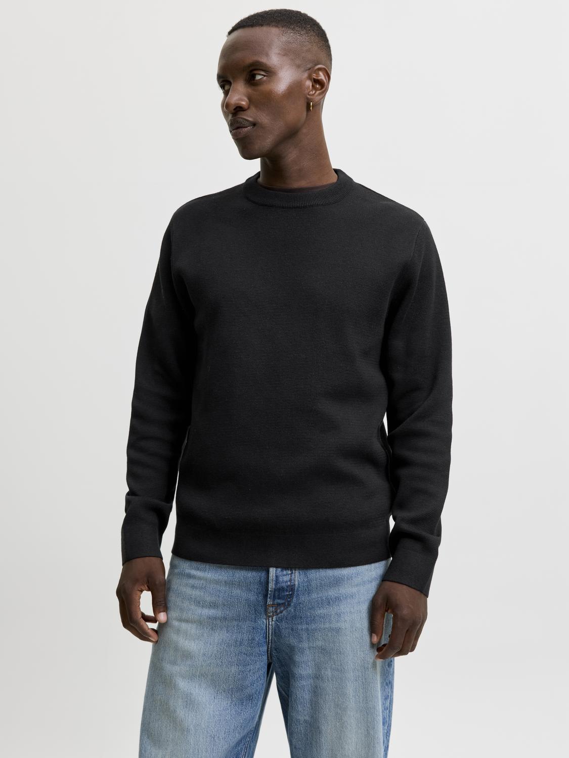 model_shot-front