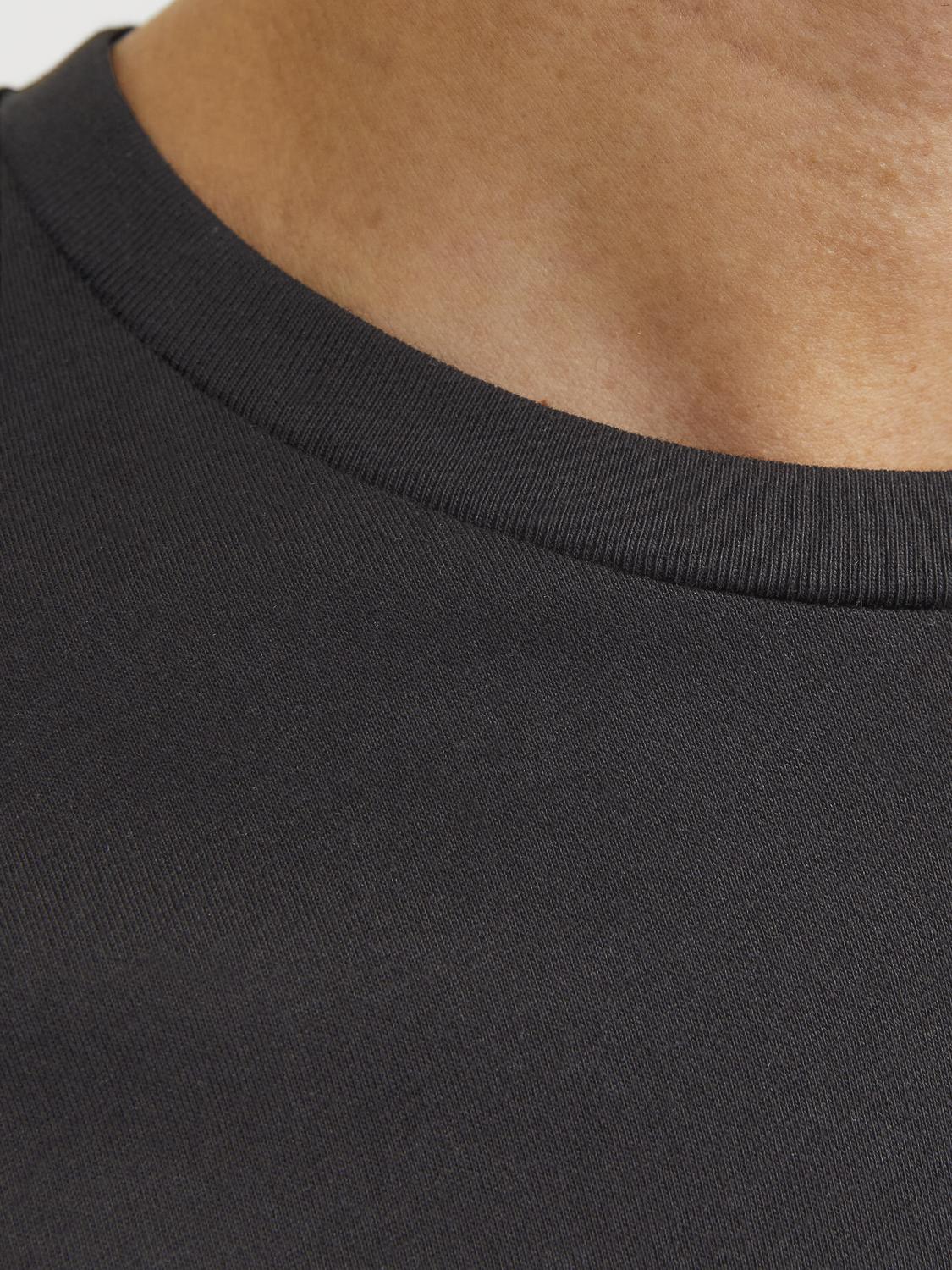 model_shot-detail