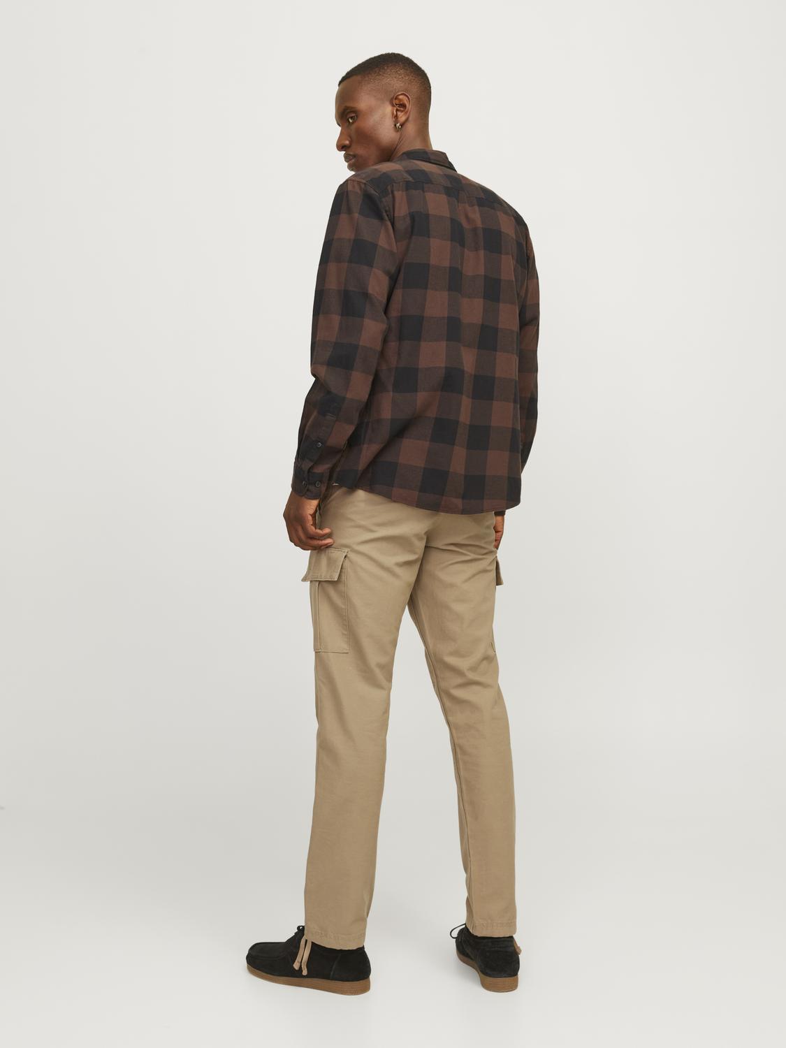 model_shot-back