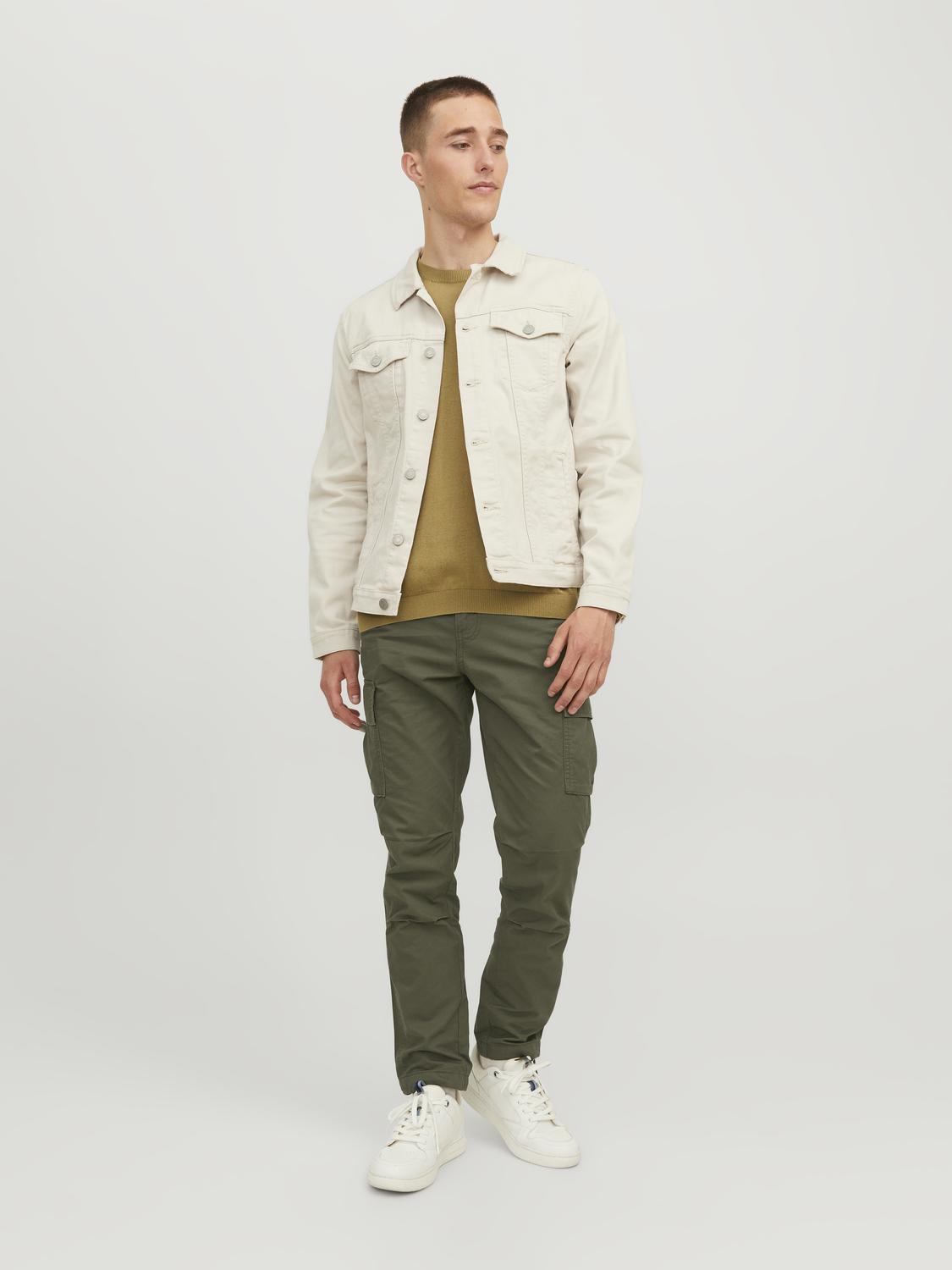 model_shot-front_full
