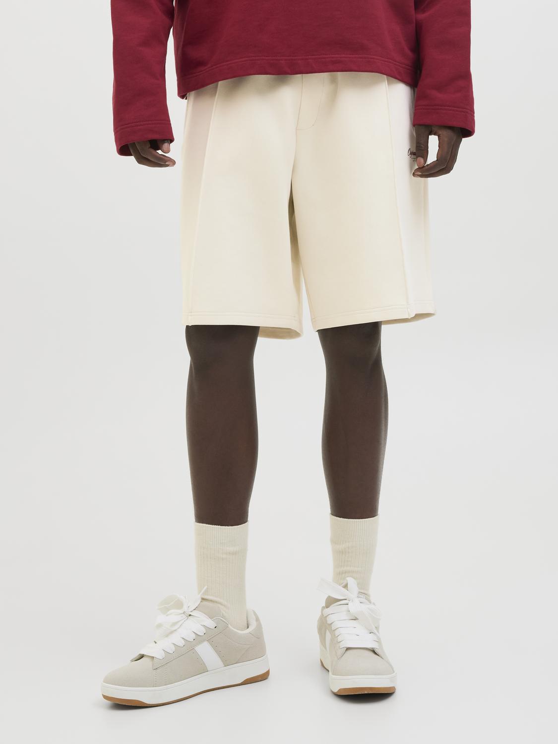 model_shot-front