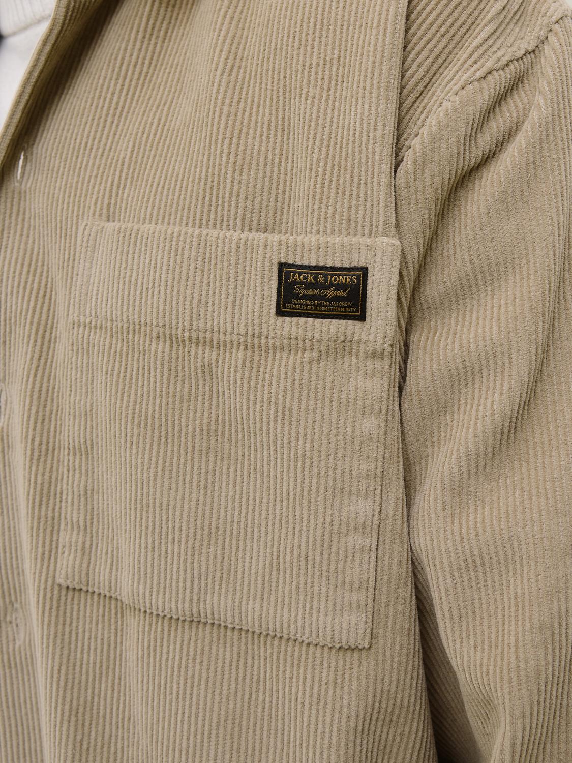 model_shot-detail
