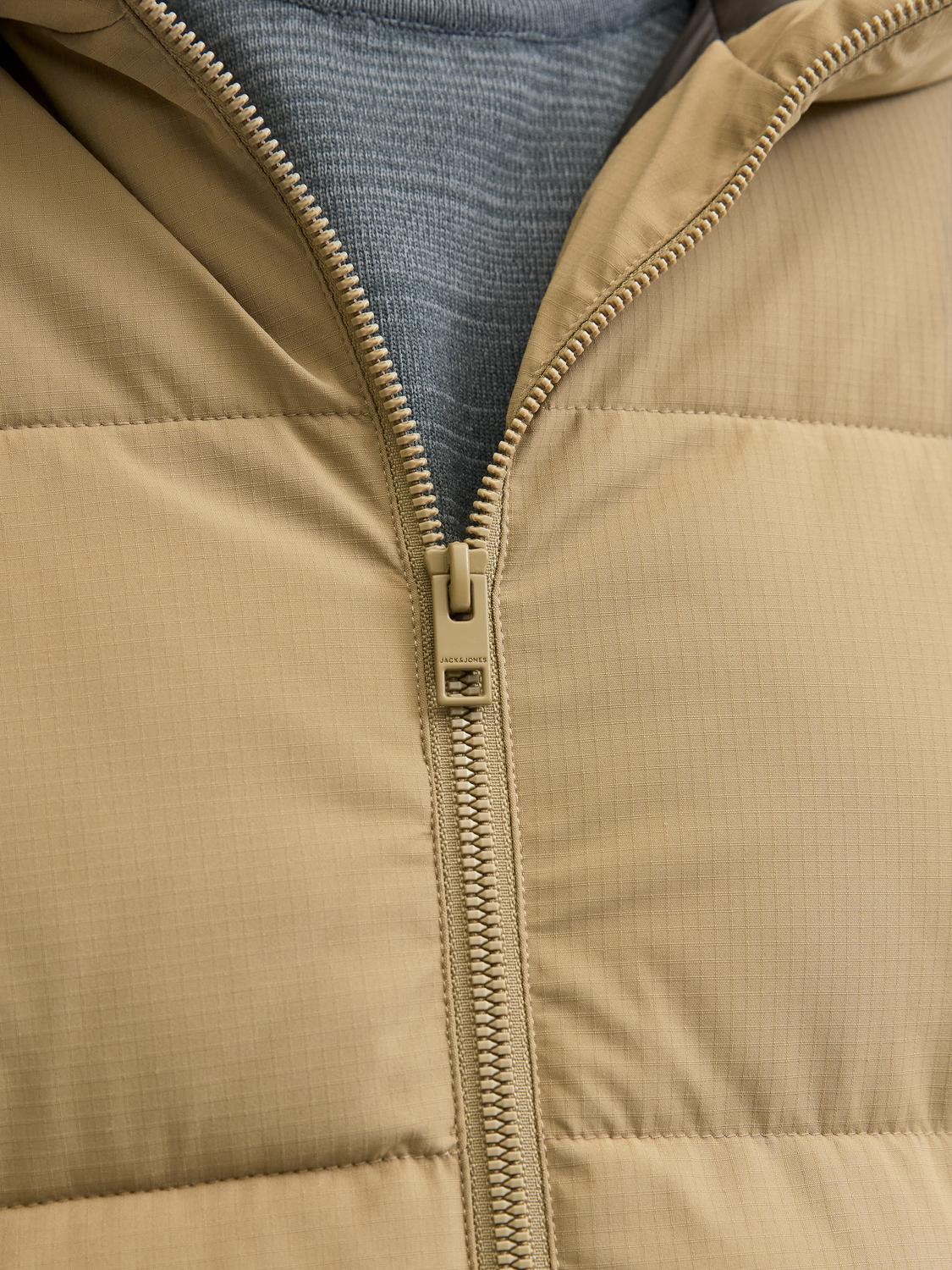 model_shot-detail