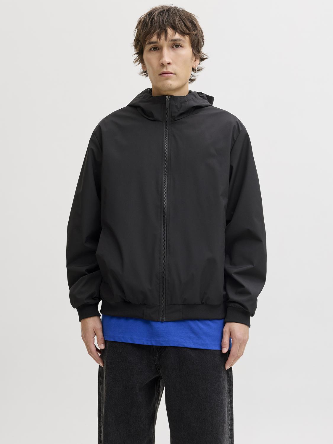 model_shot-front