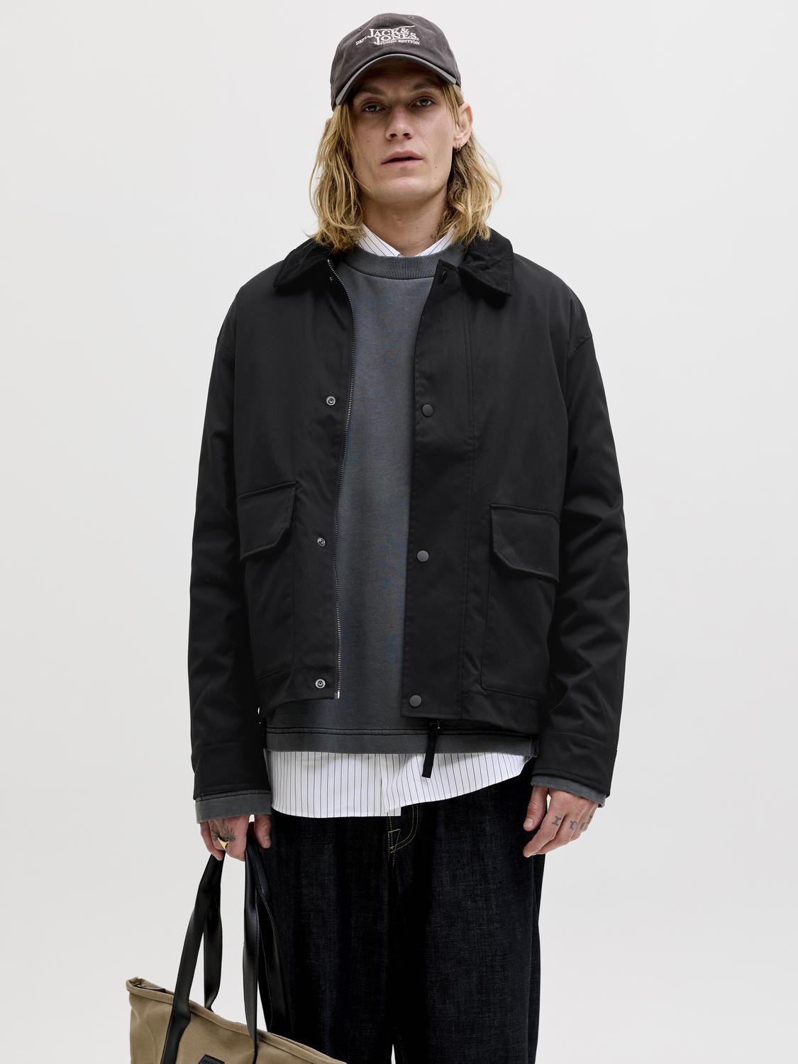 model_shot-front