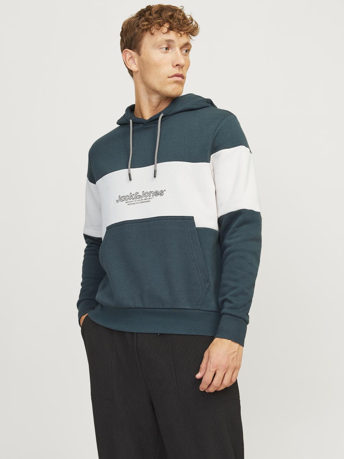 model_shot-front
