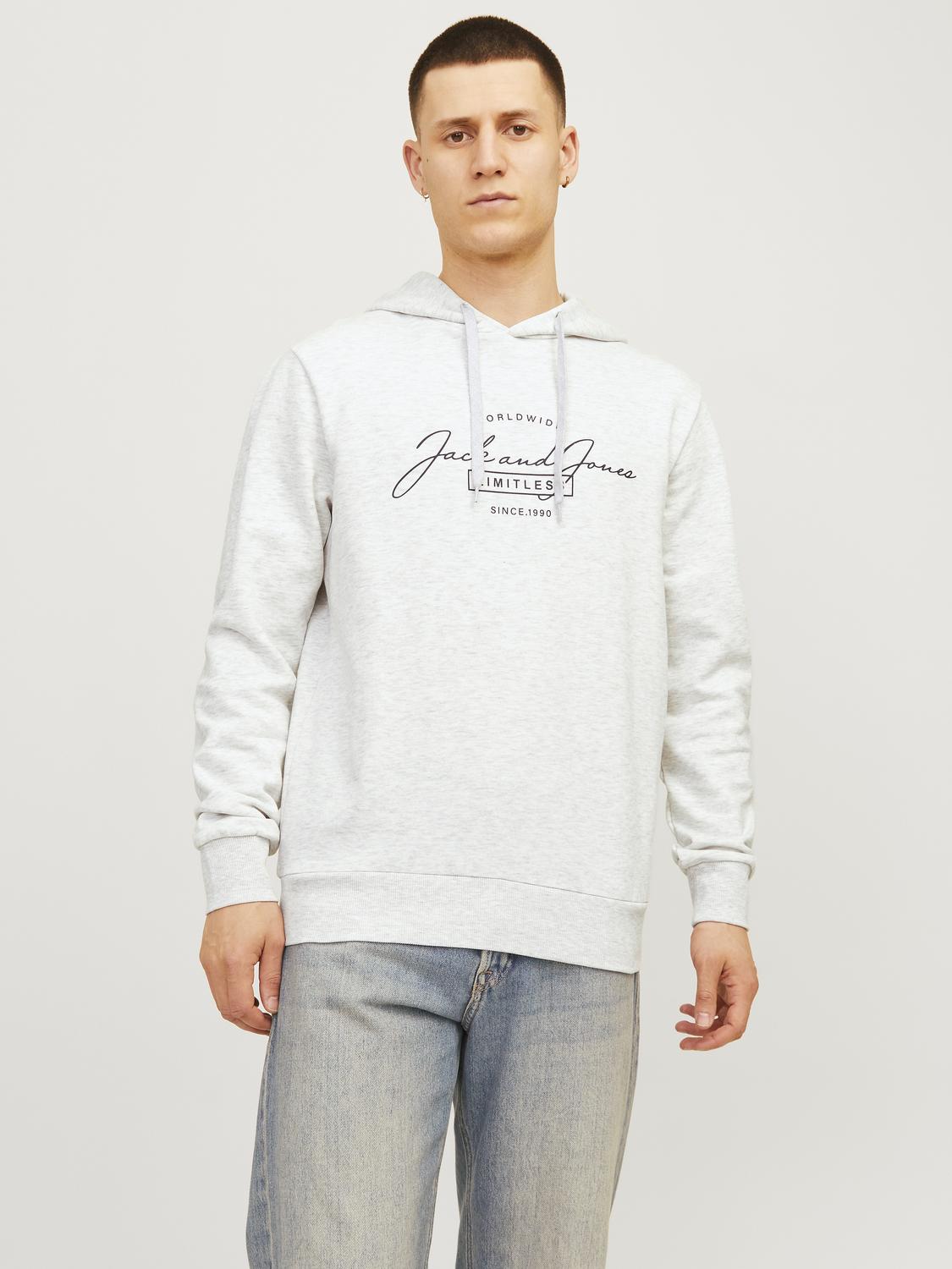 model_shot-front