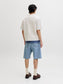 model_shot-back