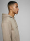 model_shot-creative