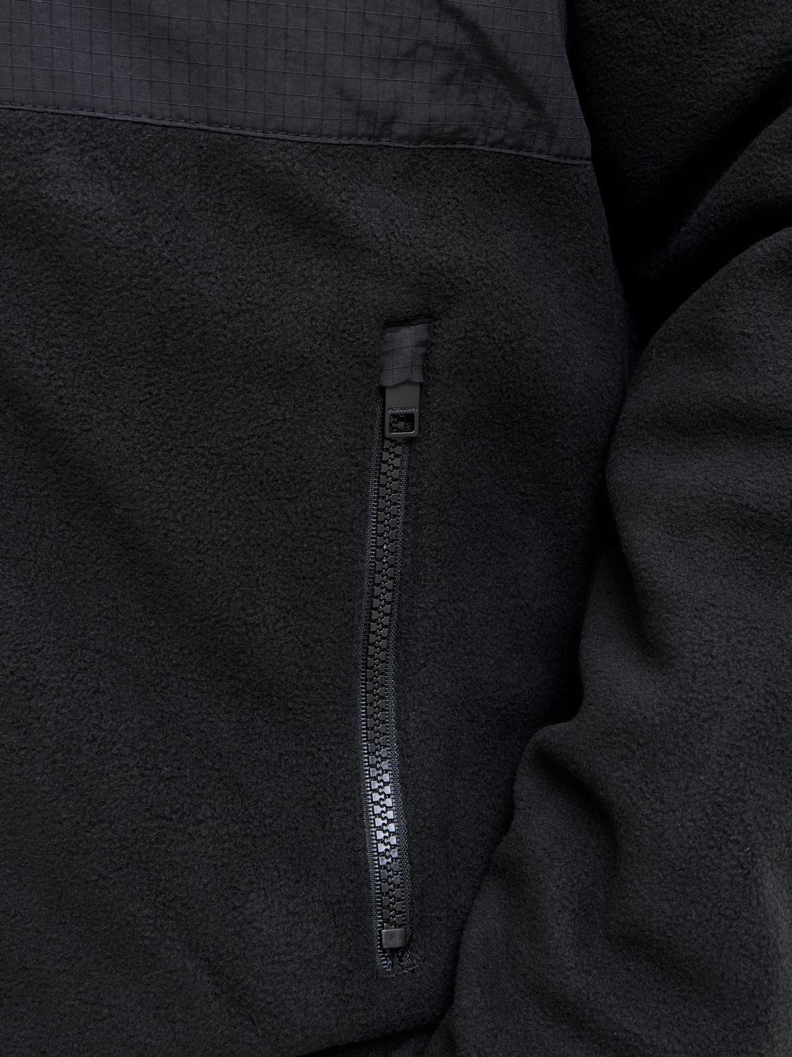 model_shot-detail