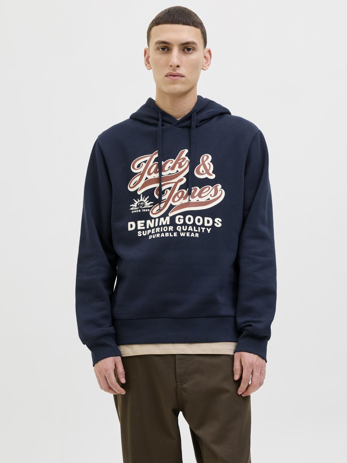 model_shot-front