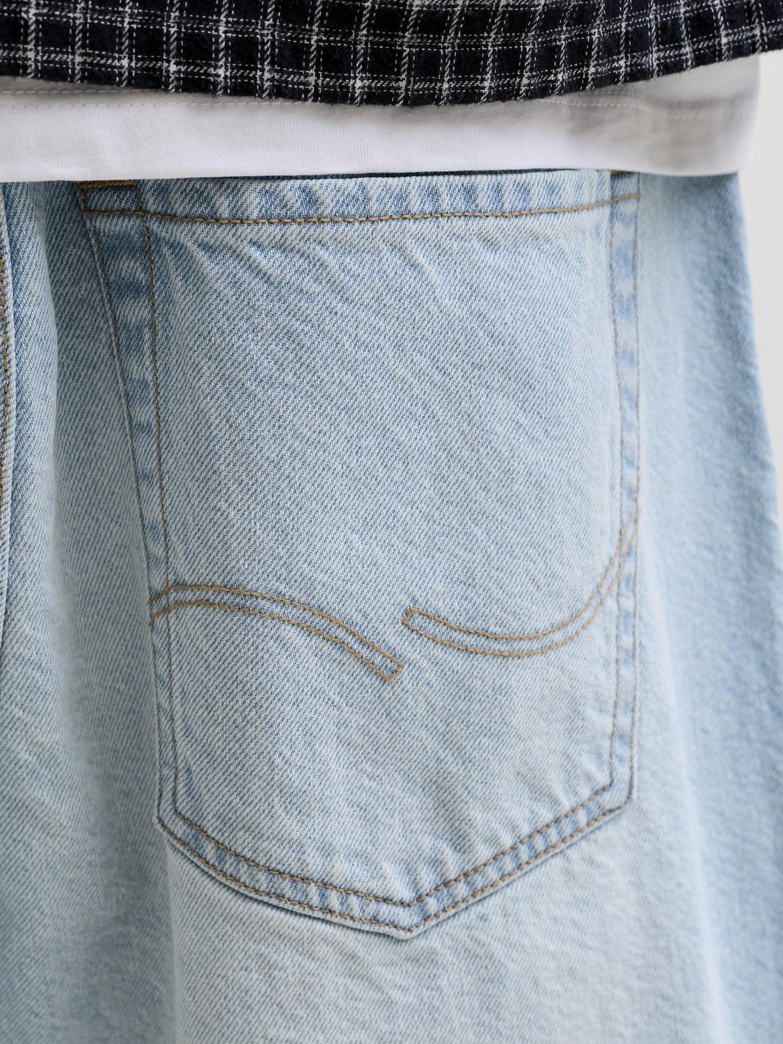 model_shot-detail