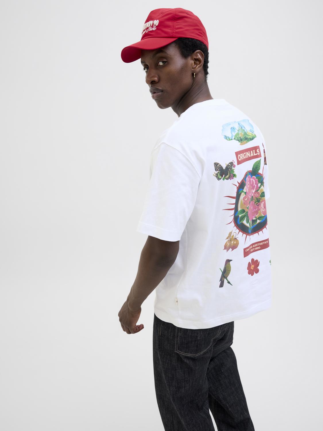 model_shot-creative