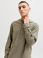 model_shot-creative