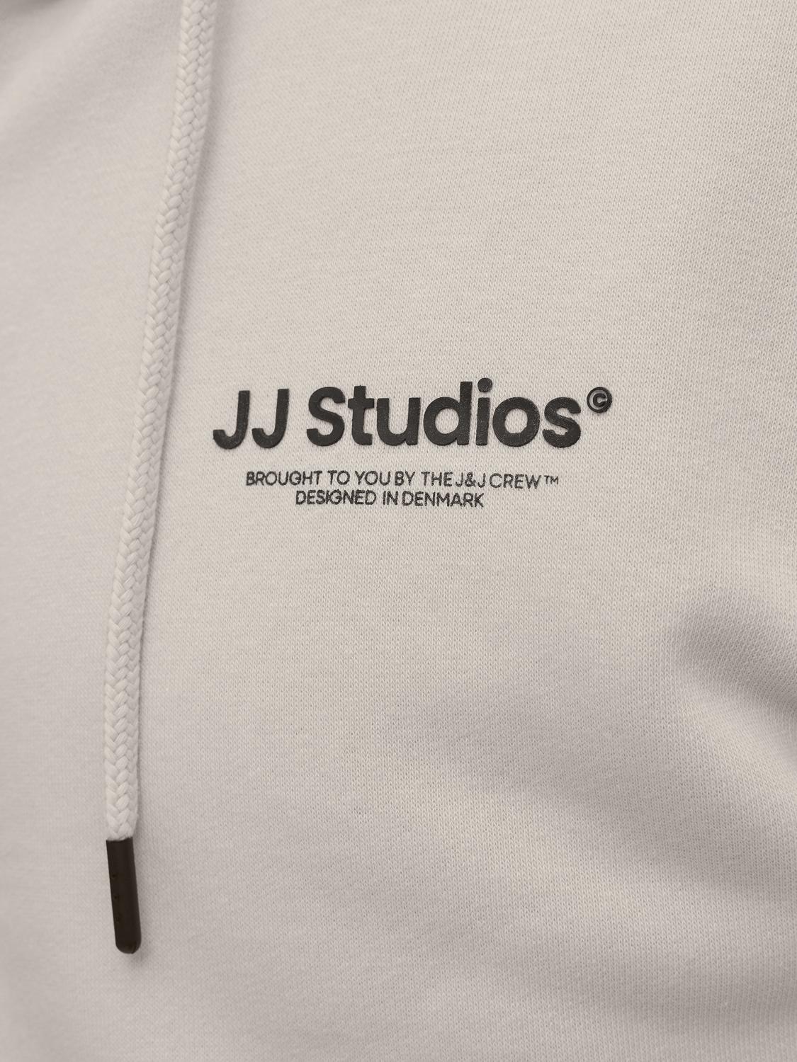 model_shot-detail