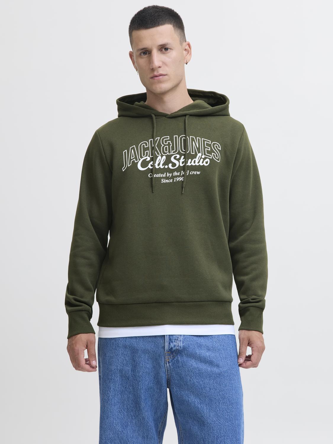 model_shot-front