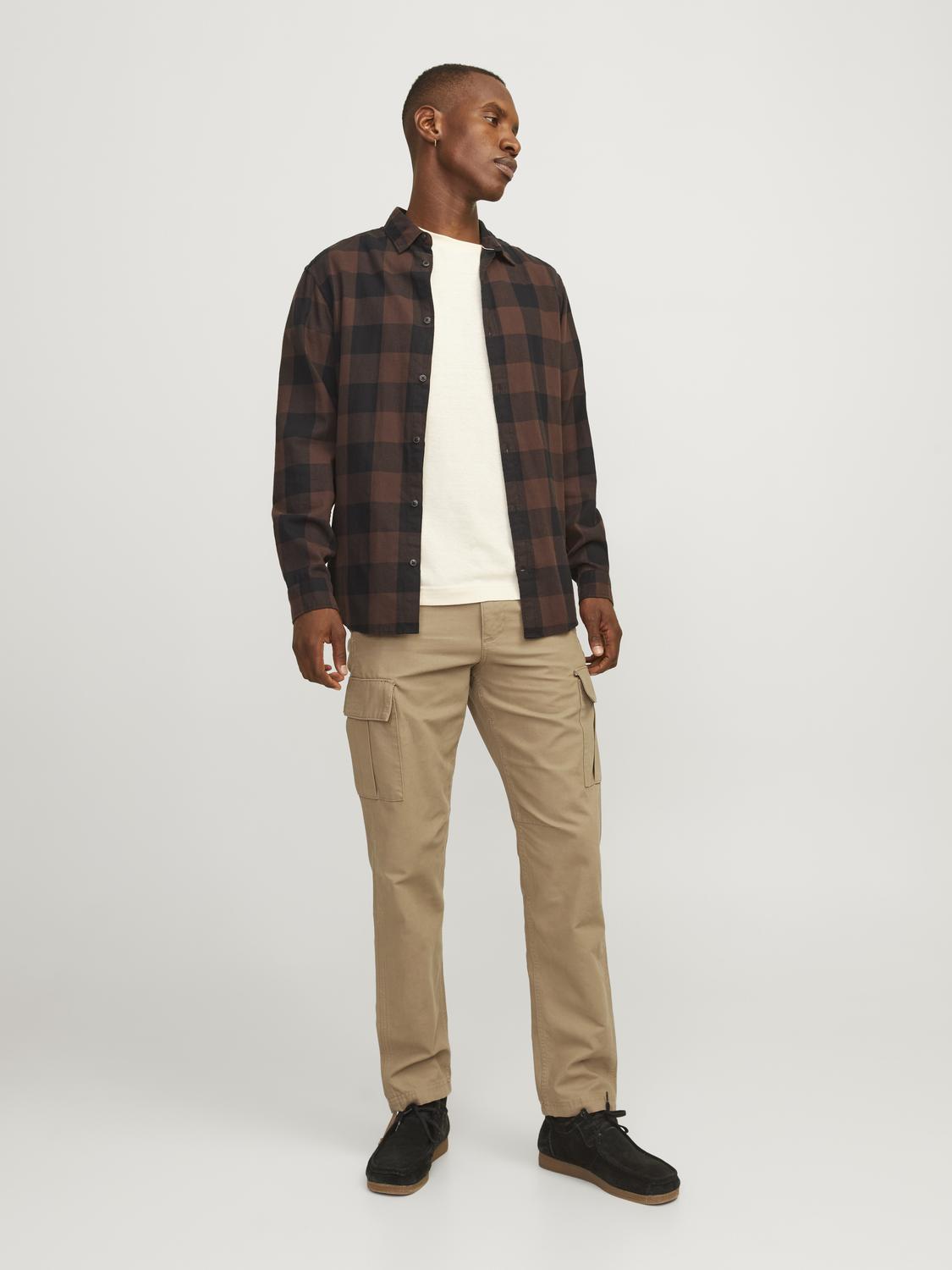 model_shot-front_full
