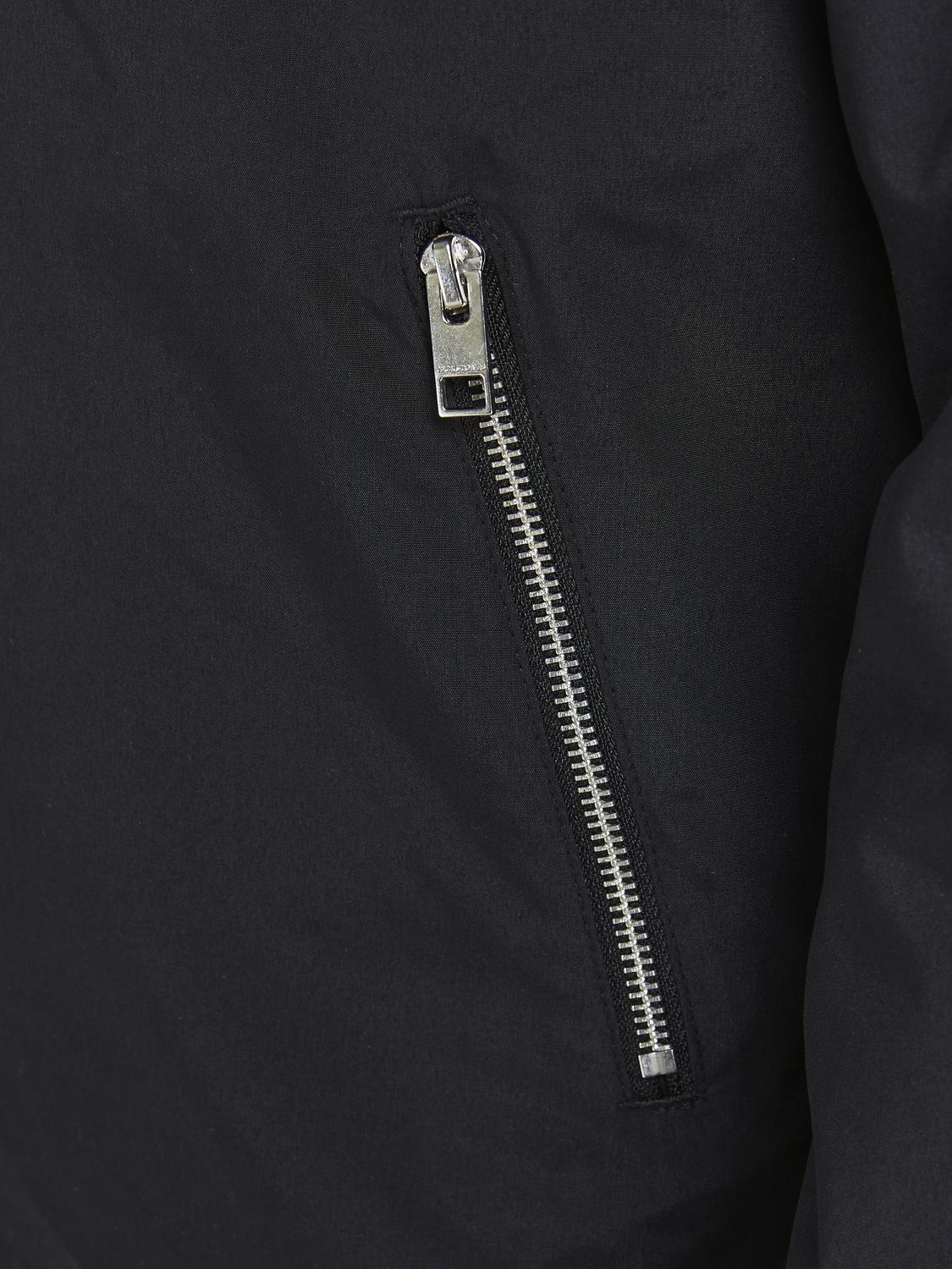 model_shot-detail