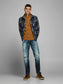 model_shot-front_full