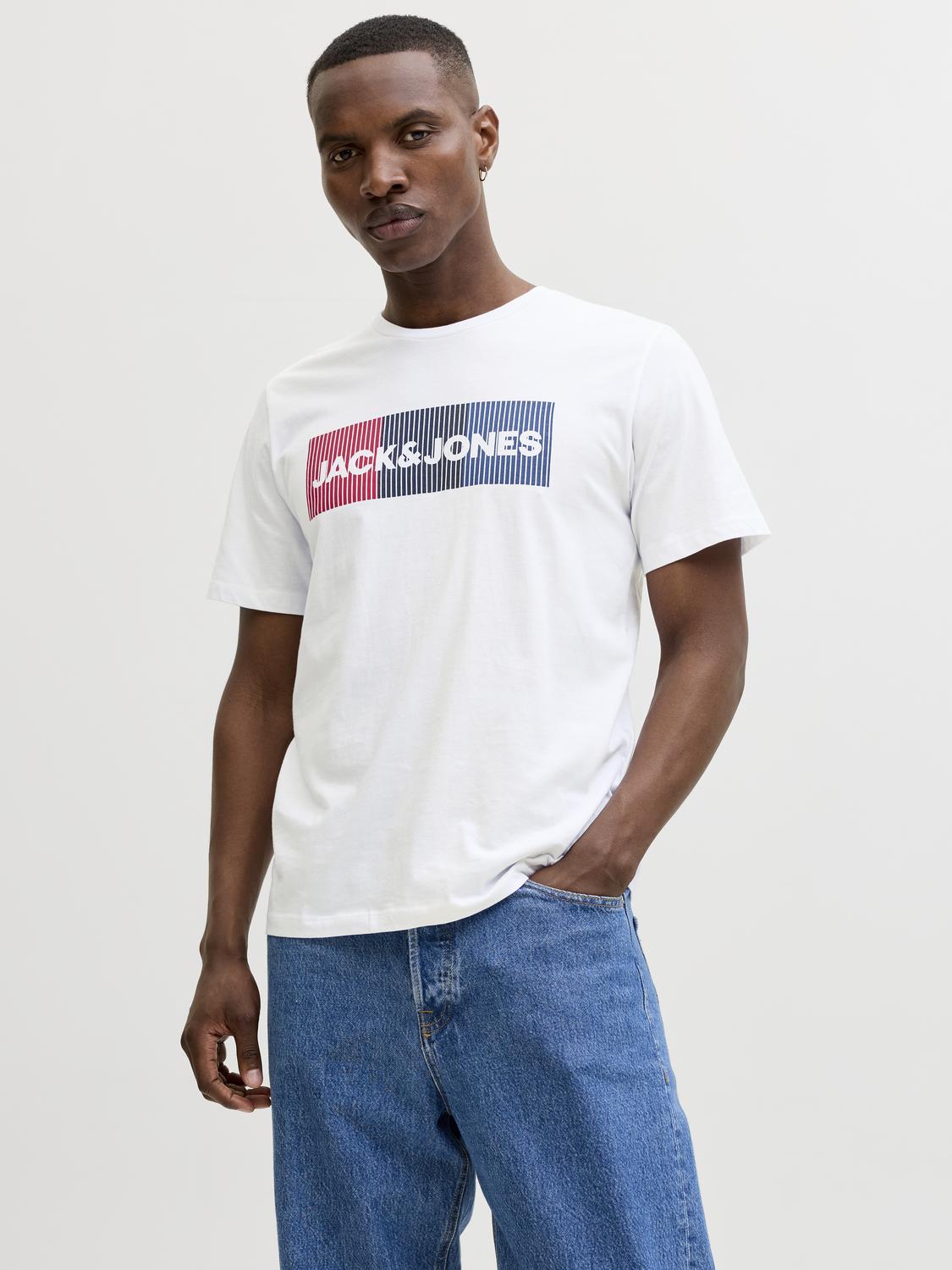 model_shot-front