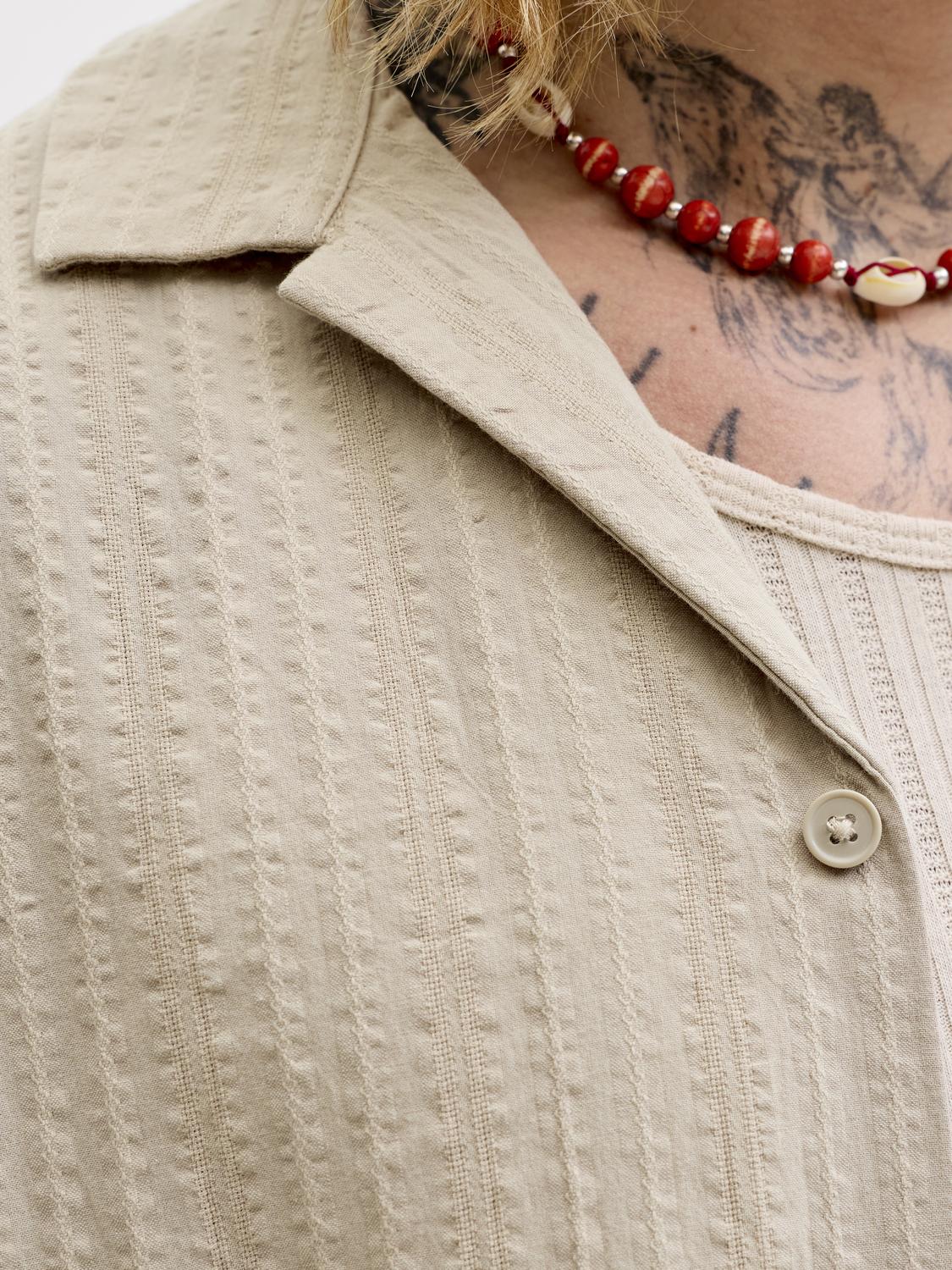 model_shot-detail