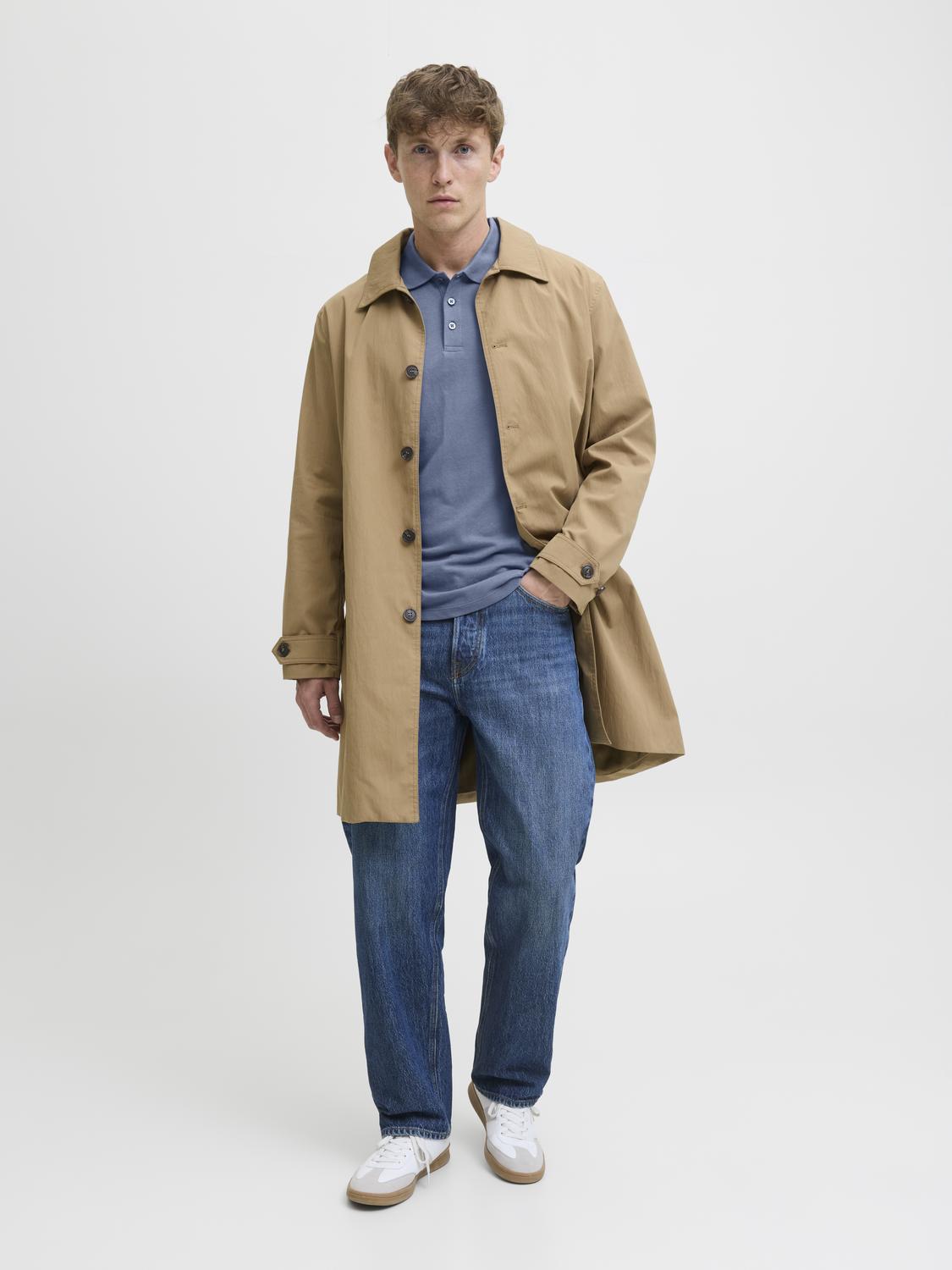 model_shot-front_full