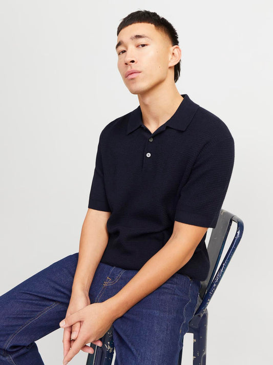 model_shot-creative