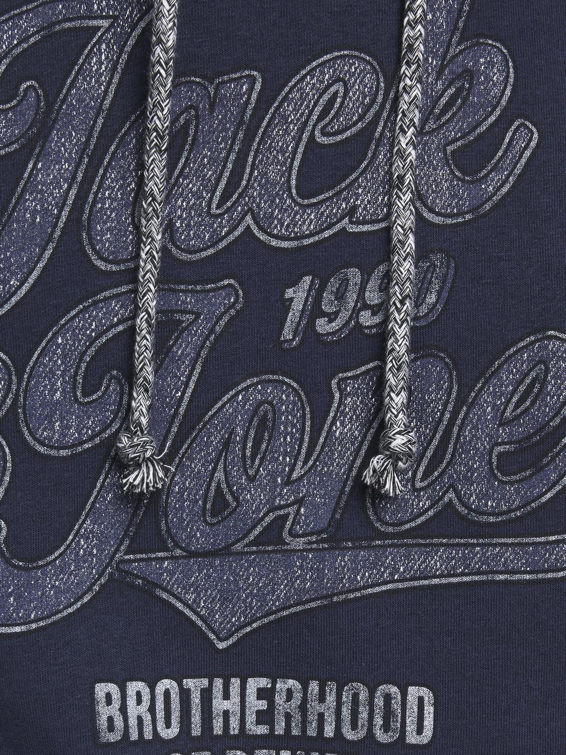 model_shot-detail
