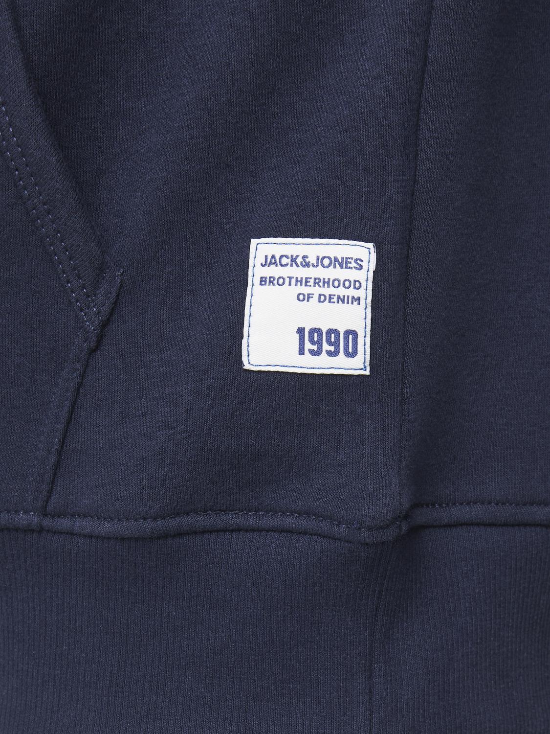 model_shot-detail