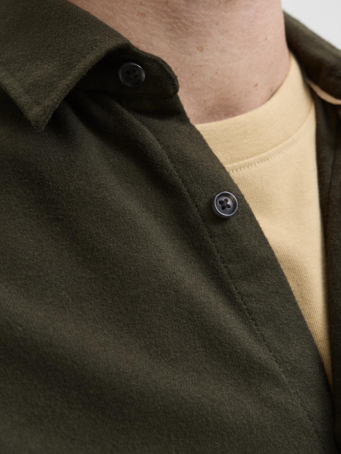 model_shot-detail