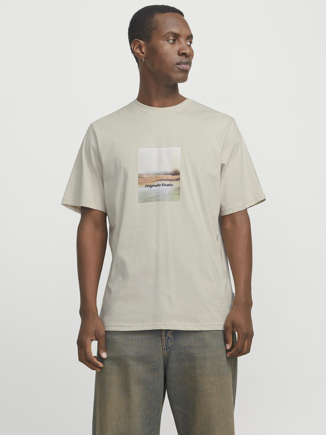 model_shot-front