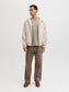 model_shot-front_full
