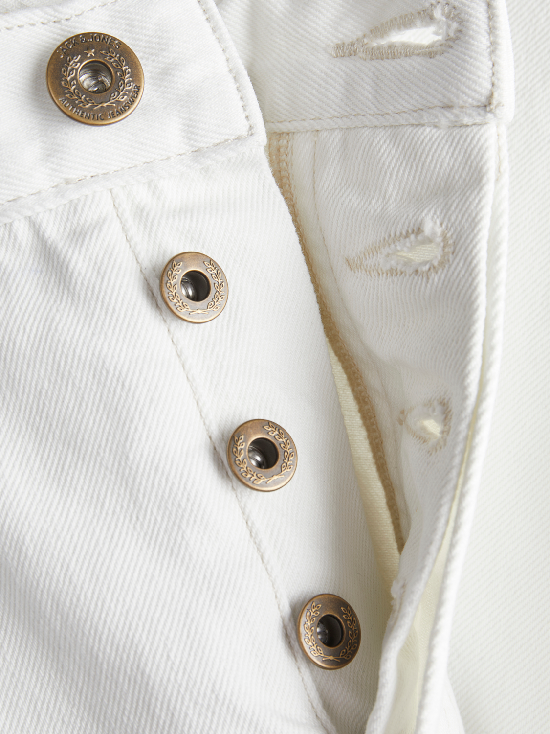 model_shot-detail