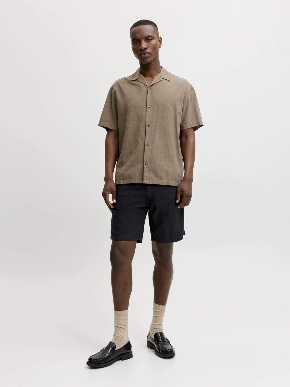model_shot-front_full