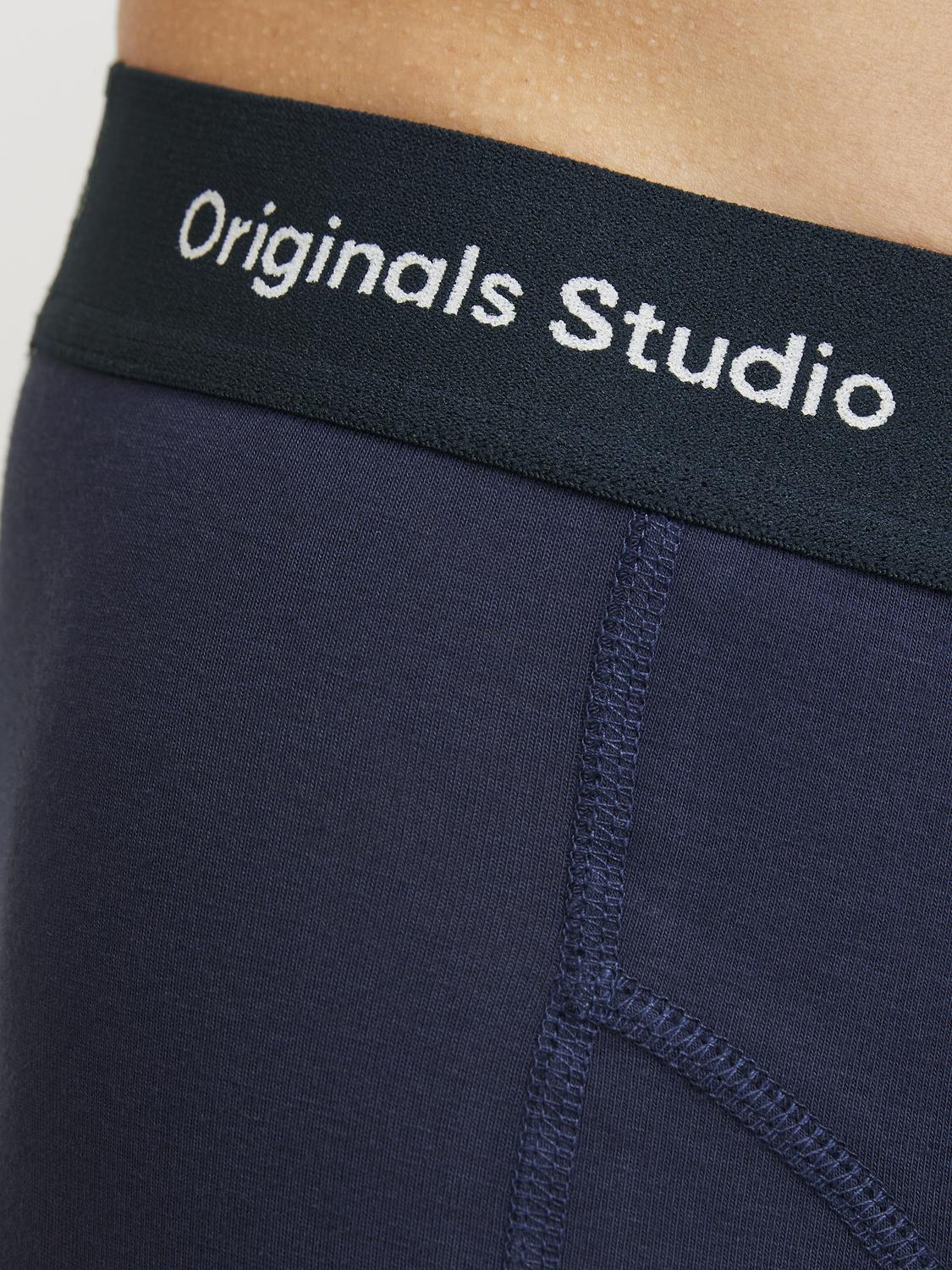 model_shot-detail