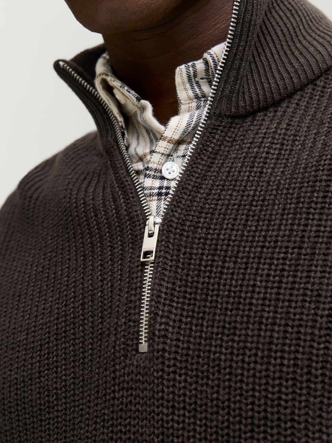 model_shot-detail