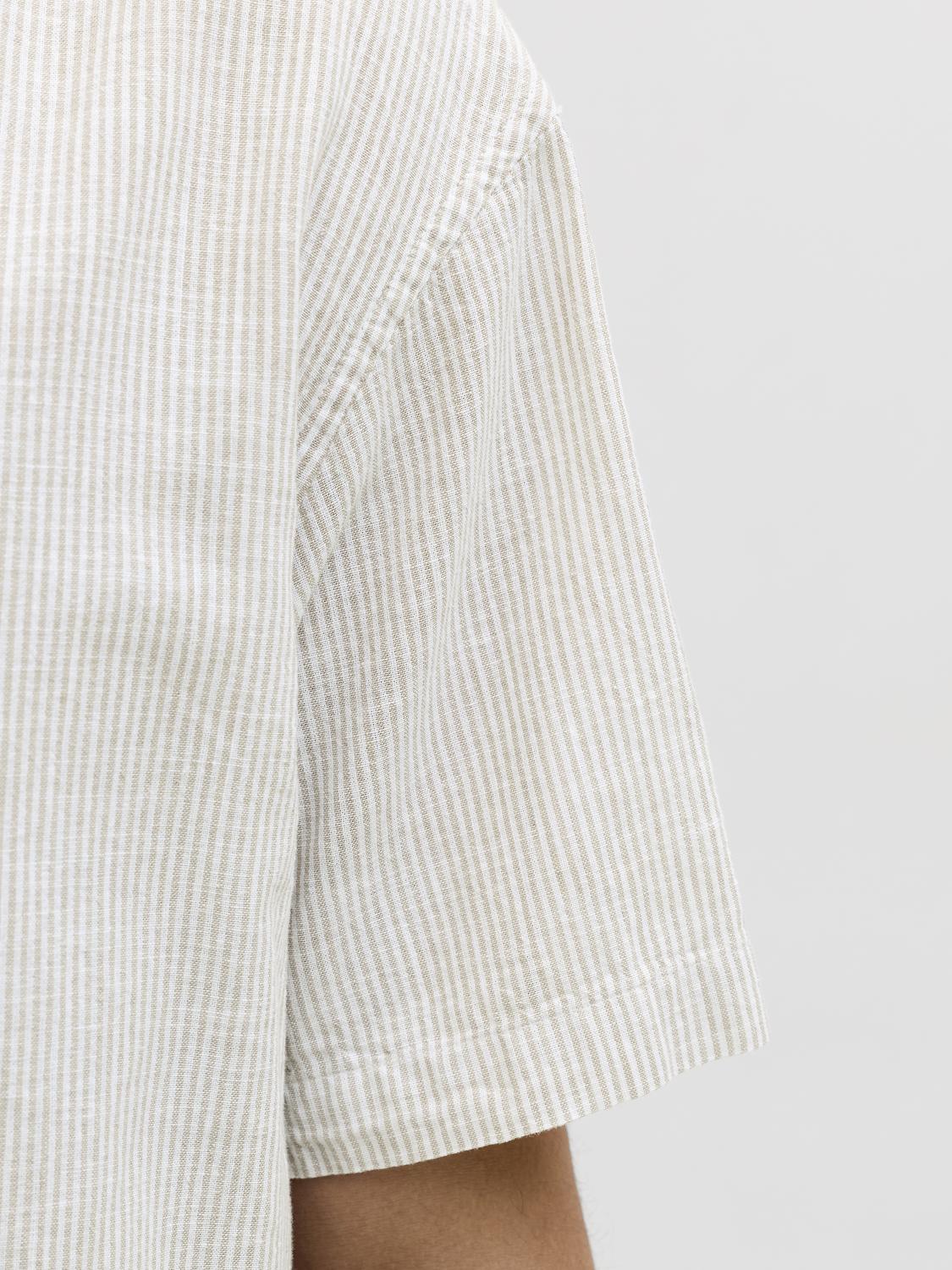model_shot-detail