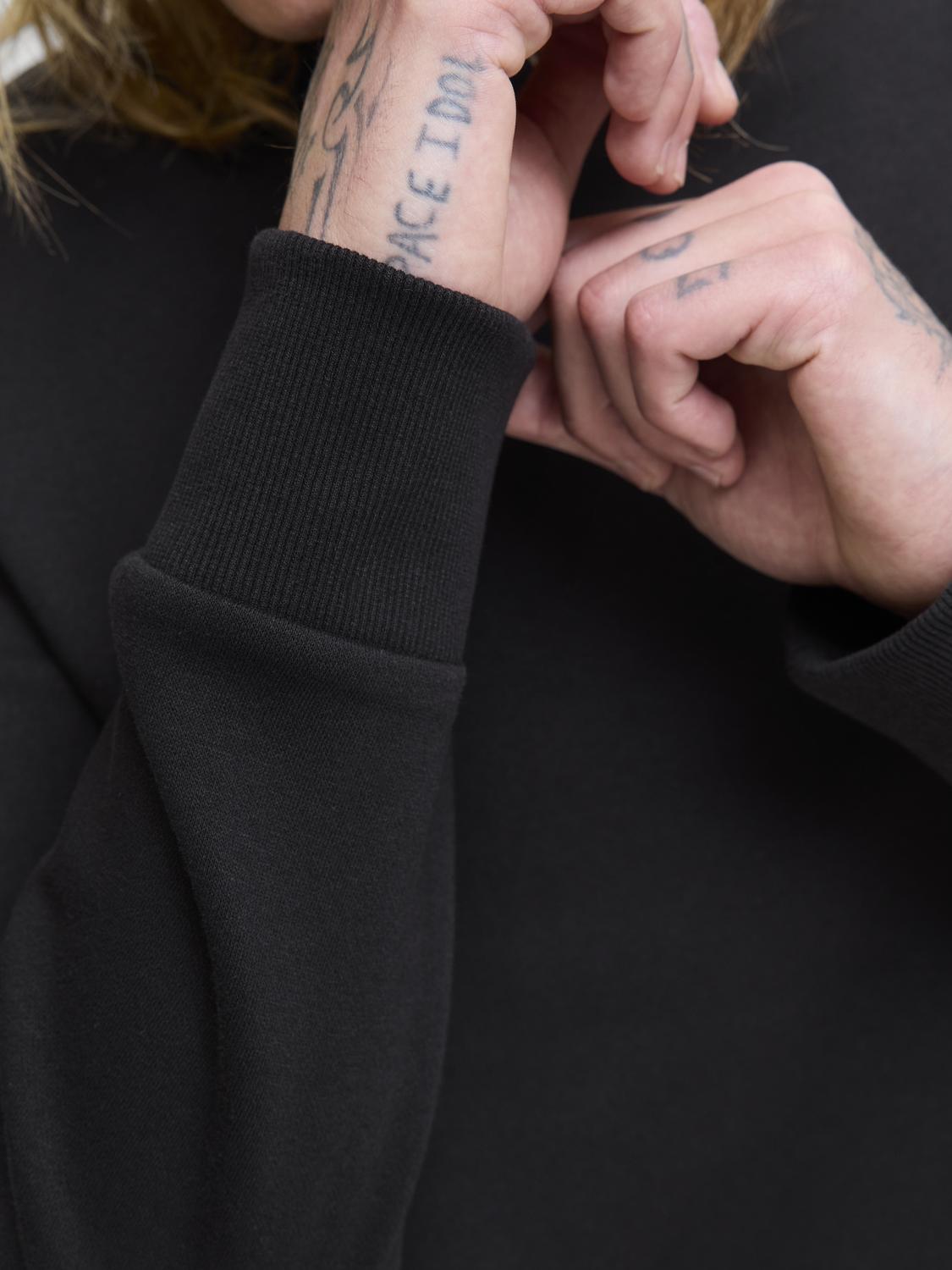 model_shot-detail