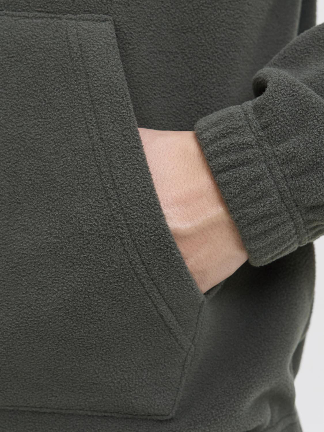 model_shot-detail