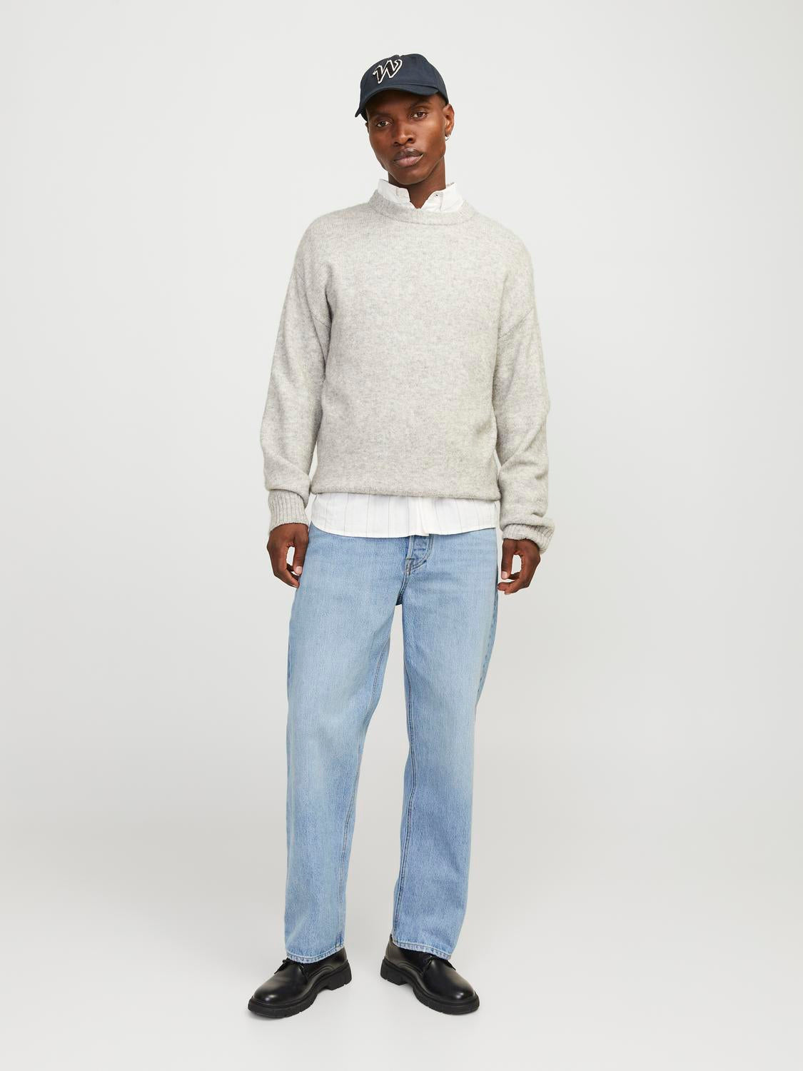 model_shot-front_full
