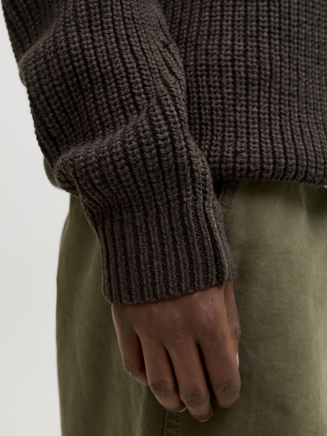 model_shot-detail