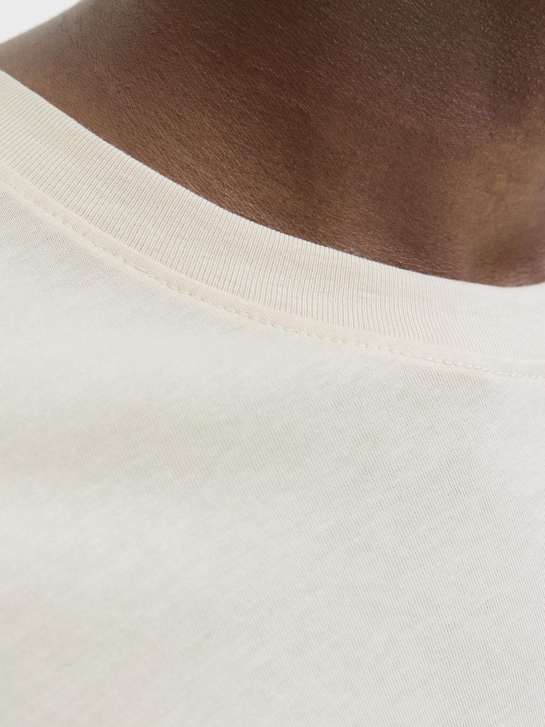 model_shot-detail