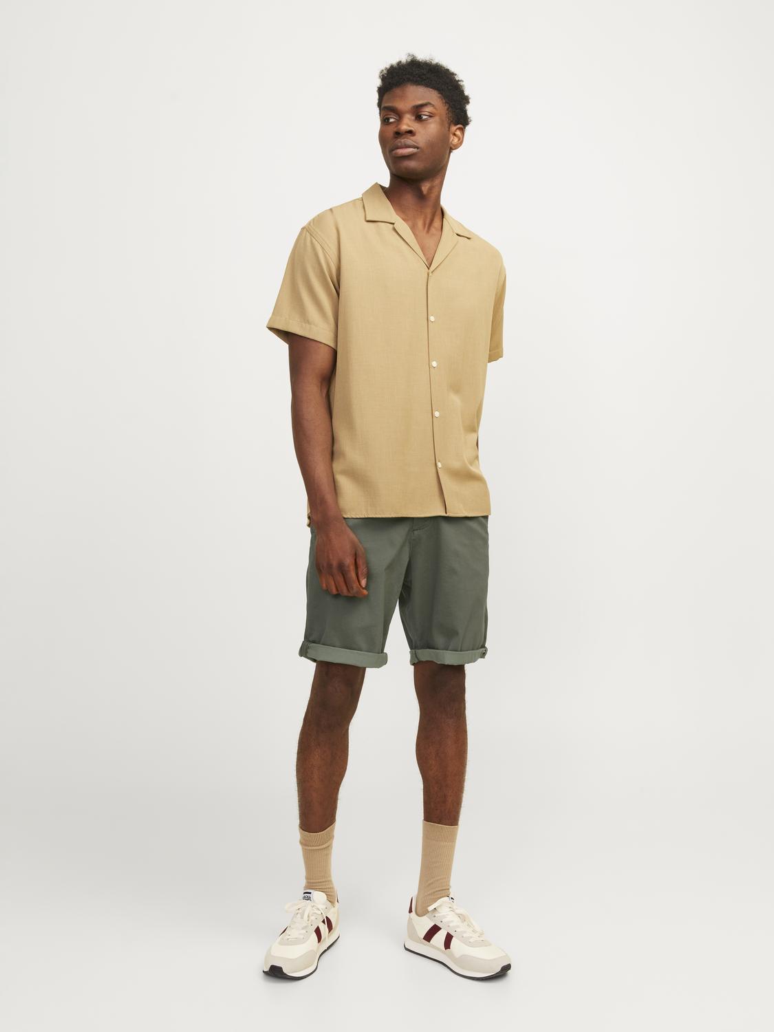 model_shot-front_full