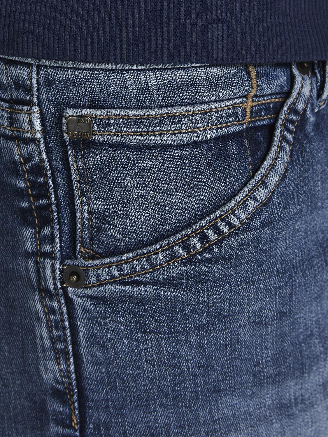 model_shot-detail