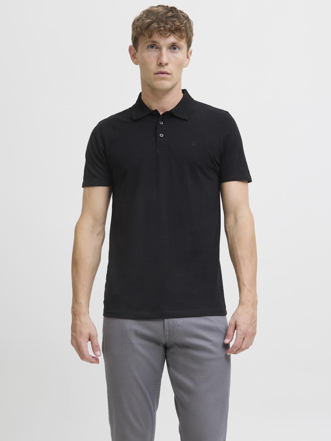 model_shot-front